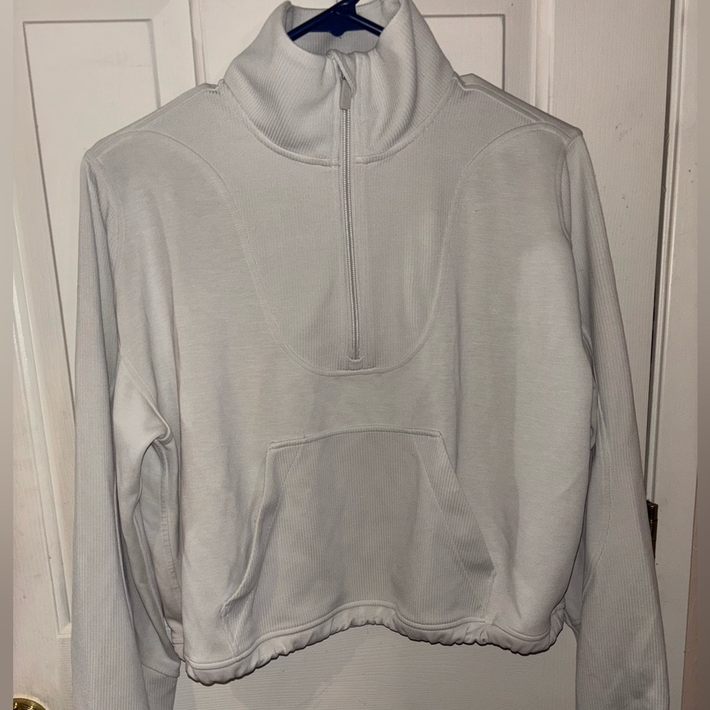 Women's Lululemon White Quarter-Zip Top